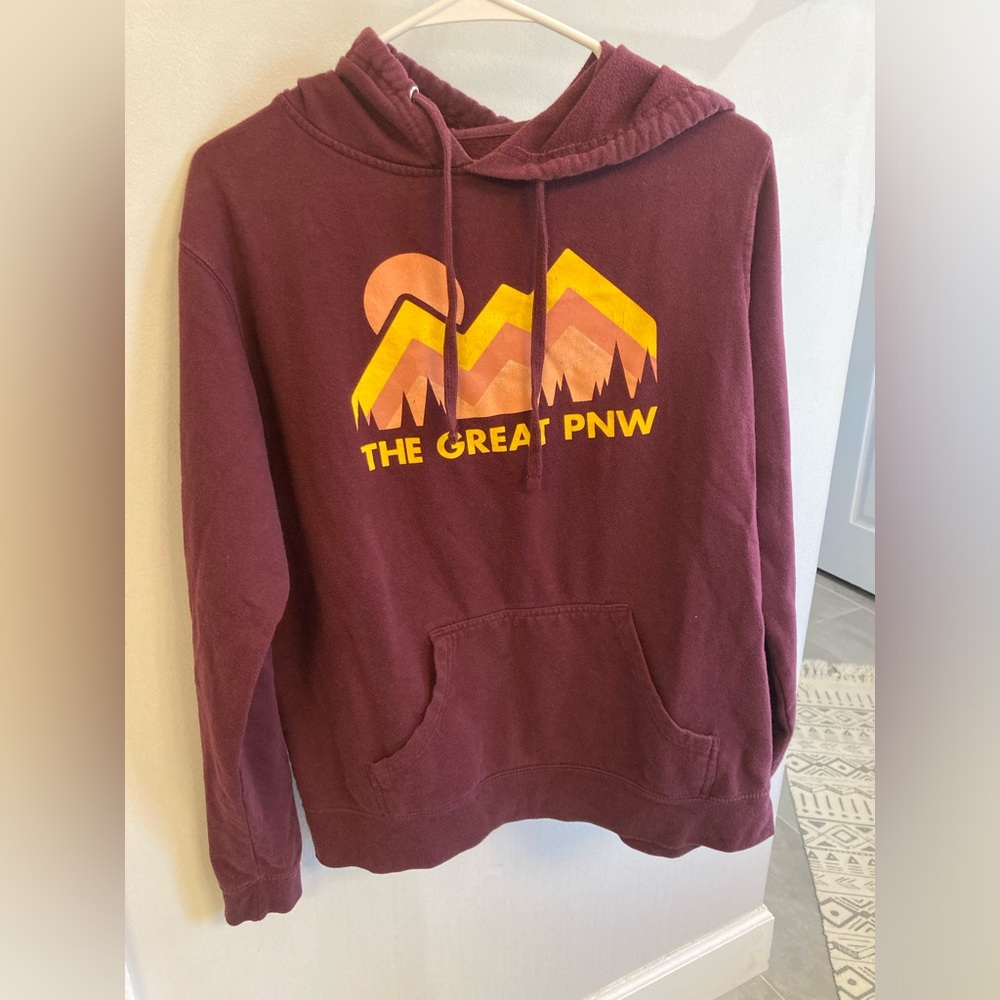 The Great PNW purple woman’s hoodie size XXL